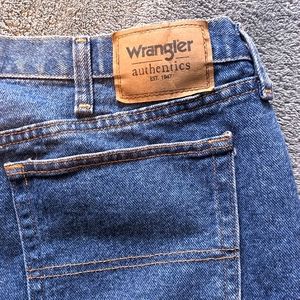 Wrangler blue jeans shorts 38Waist great condition no holes